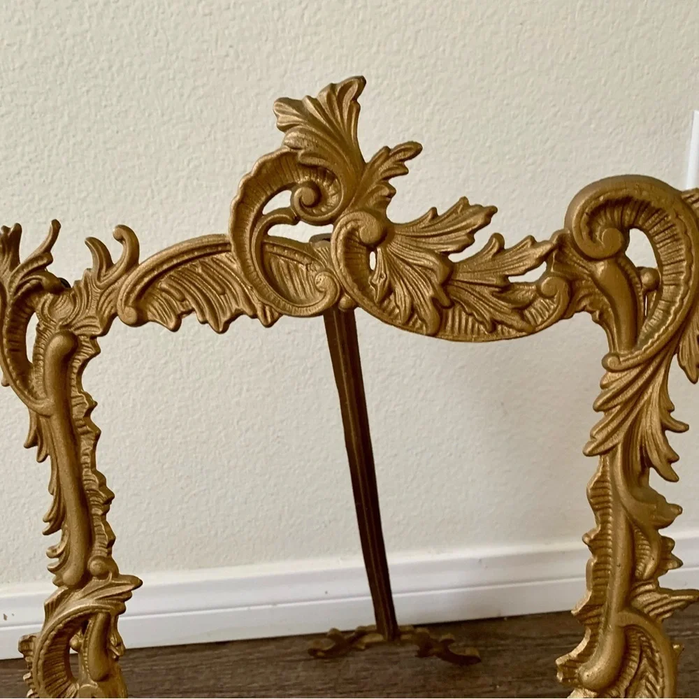 Vintage Iron Art Free Stand Pictured Frame